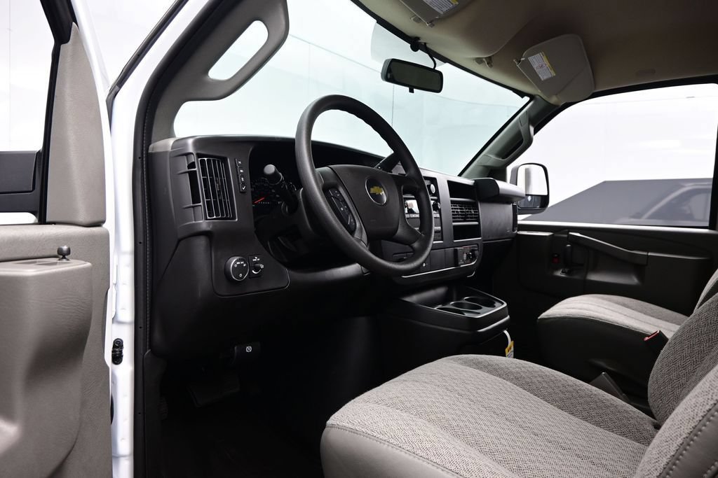 2026 Chevrolet Express Cargo Work Van - Photo 8