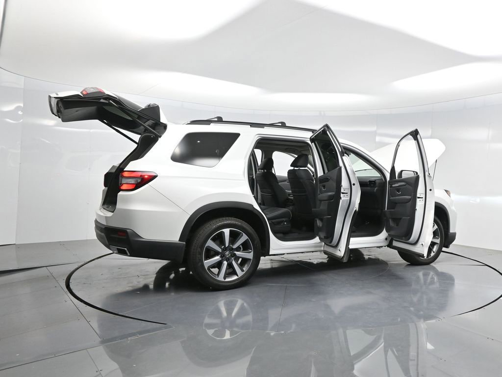 2024 Honda Pilot Elite photo 4