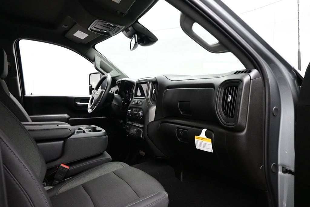 2026 Chevrolet Silverado 2500 HD Custom - Photo 10