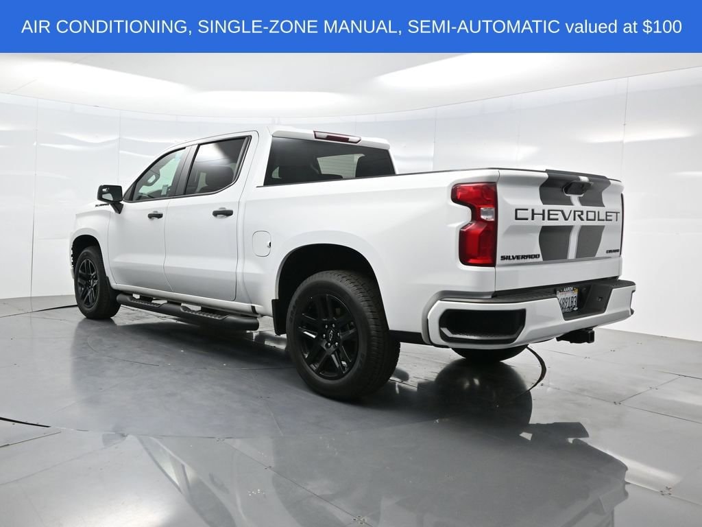 2020 Chevrolet Silverado 1500 Silverado Custom photo 4