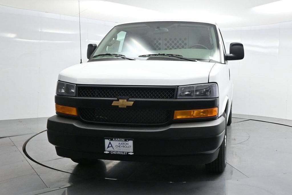 2026 Chevrolet Express Cargo Work Van - Photo 40