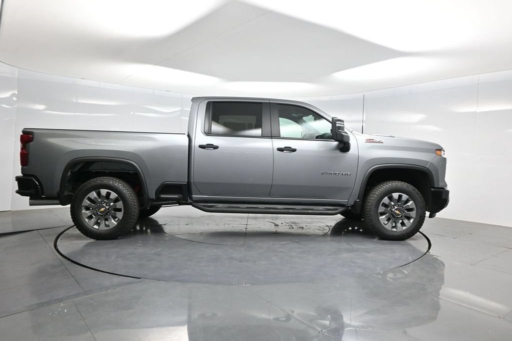 2026 Chevrolet Silverado 2500 HD Custom - Photo 43
