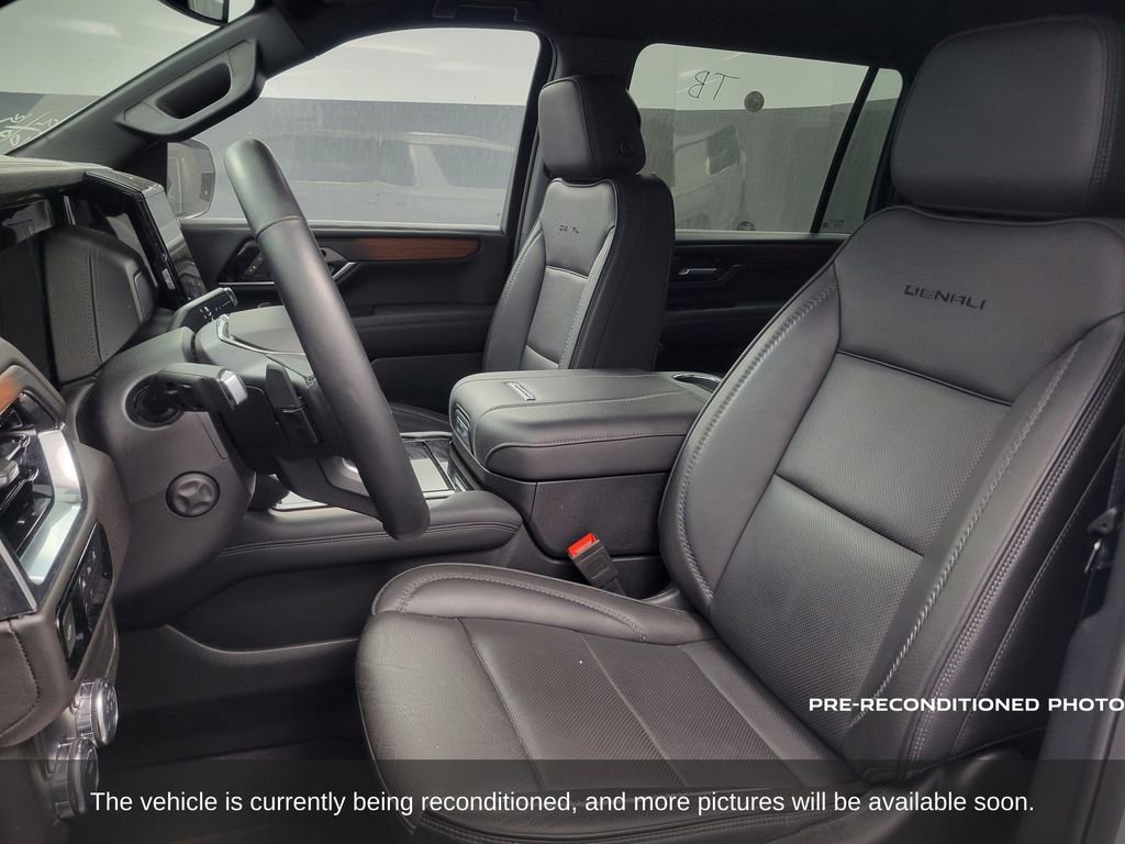 2025 Gmc Yukon XL Denali photo 3