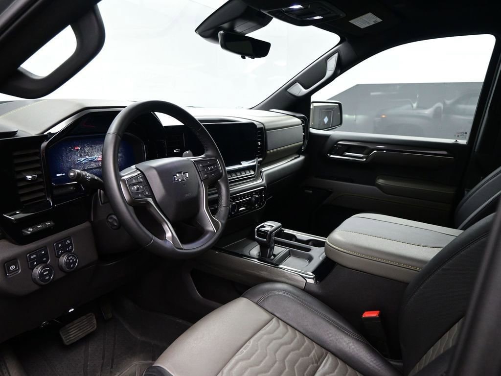 2024 Chevrolet Silverado 1500 ZR2 photo 3