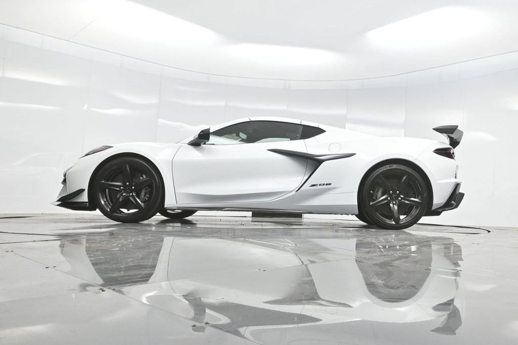 2025 Chevrolet Corvette 3LZ - Photo 55