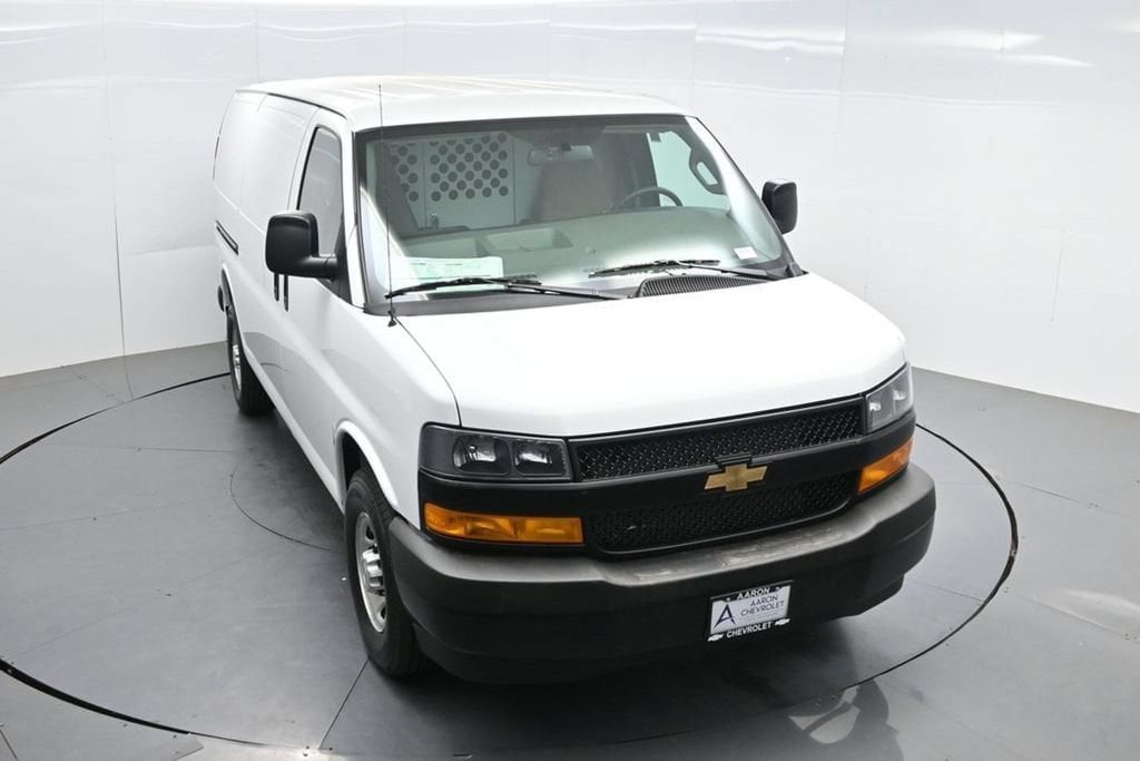 2026 Chevrolet Express Cargo Work Van - Photo 56