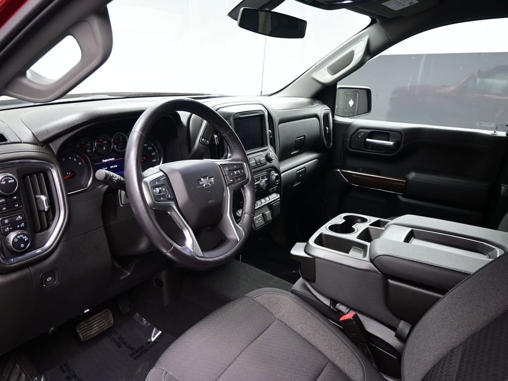 2021 Chevrolet Silverado 1500 RST photo 3