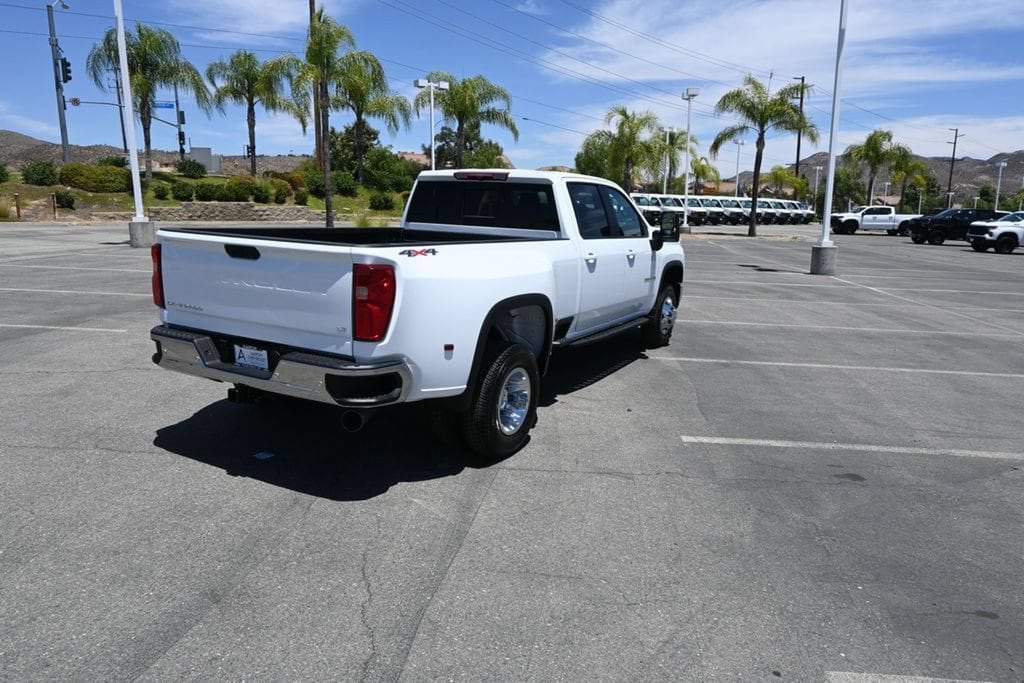 New 2026 Chevrolet Silverado 3500 HD LT DRW Truck