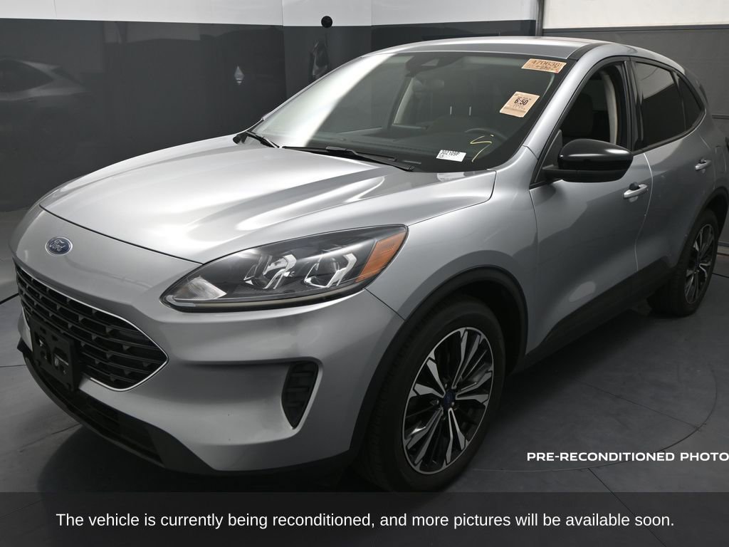 2022 Ford Escape SE photo 4