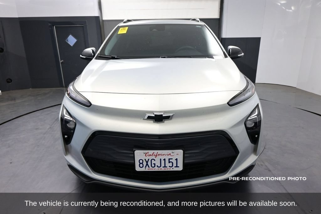 Used 2022 Chevrolet Bolt EUV LT with VIN 1G1FY6S09N4105051 for sale in Lake Elsinore, CA