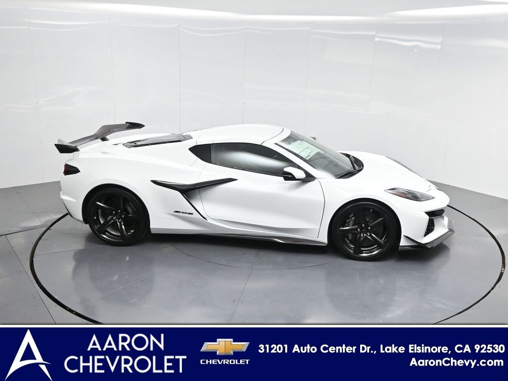 2025 Chevrolet Corvette 3LZ - Photo 36