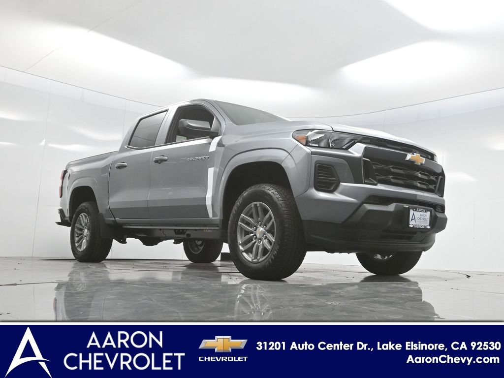 2026 Chevrolet Colorado LT photo 2