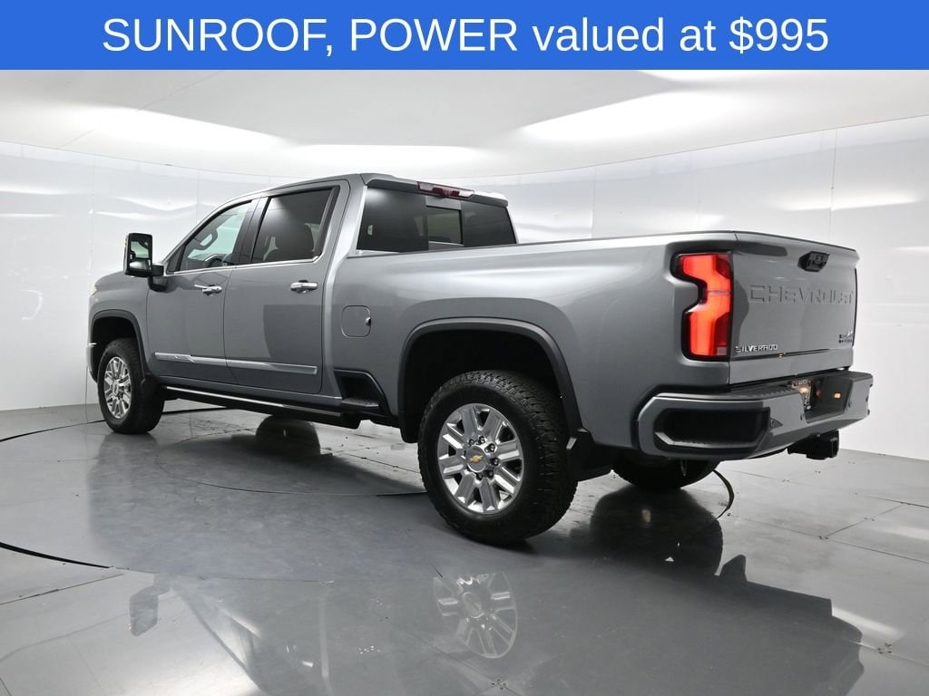 2025 Chevrolet Silverado 2500 HD High Country photo 4