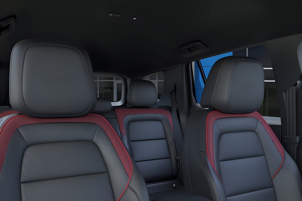 2027 Chevrolet Equinox RS - Photo 28