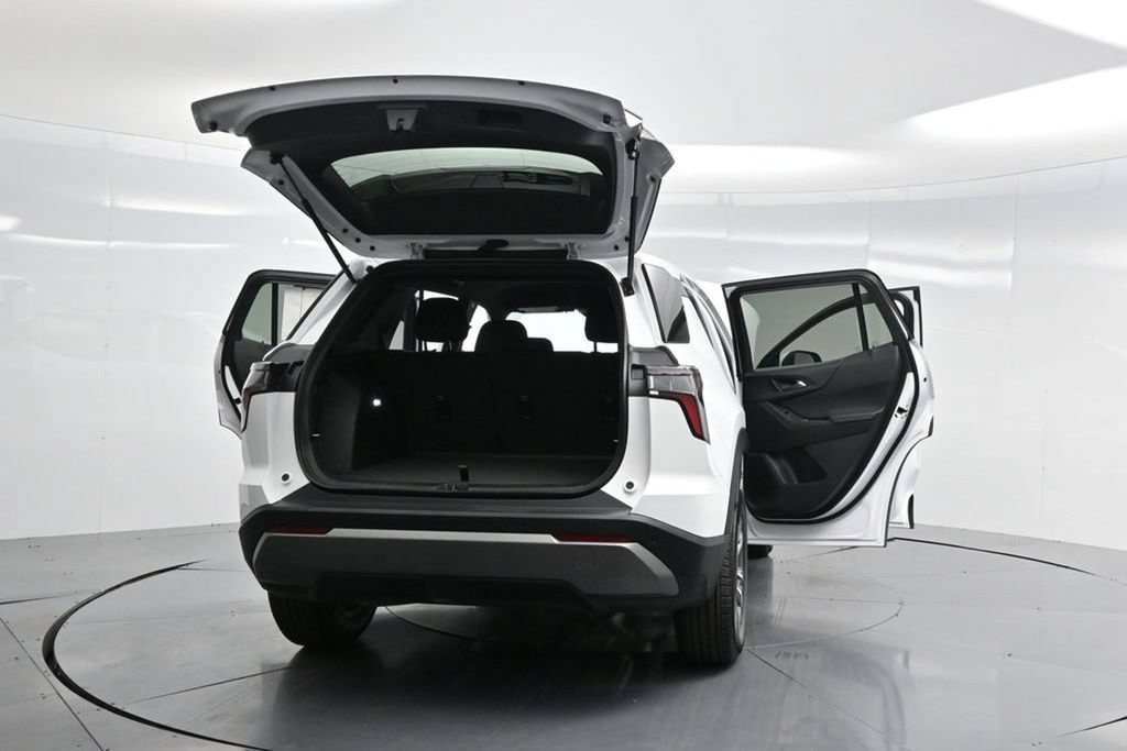 2026 Chevrolet Equinox LT - Photo 38