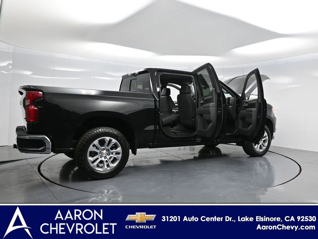 2026 Chevrolet Silverado 1500 LTZ photo 4