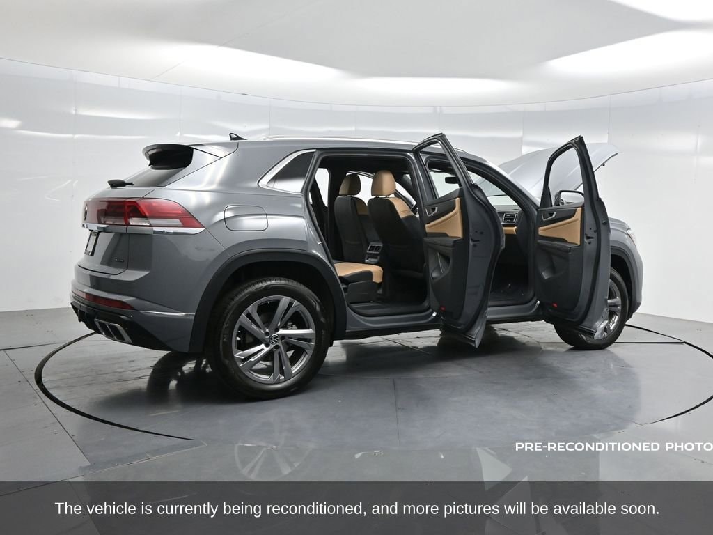 Used 2024 Volkswagen Atlas Cross Sport 2.0T SEL R-Line SUV