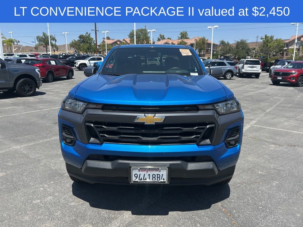 2024 Chevrolet Colorado LT photo 2