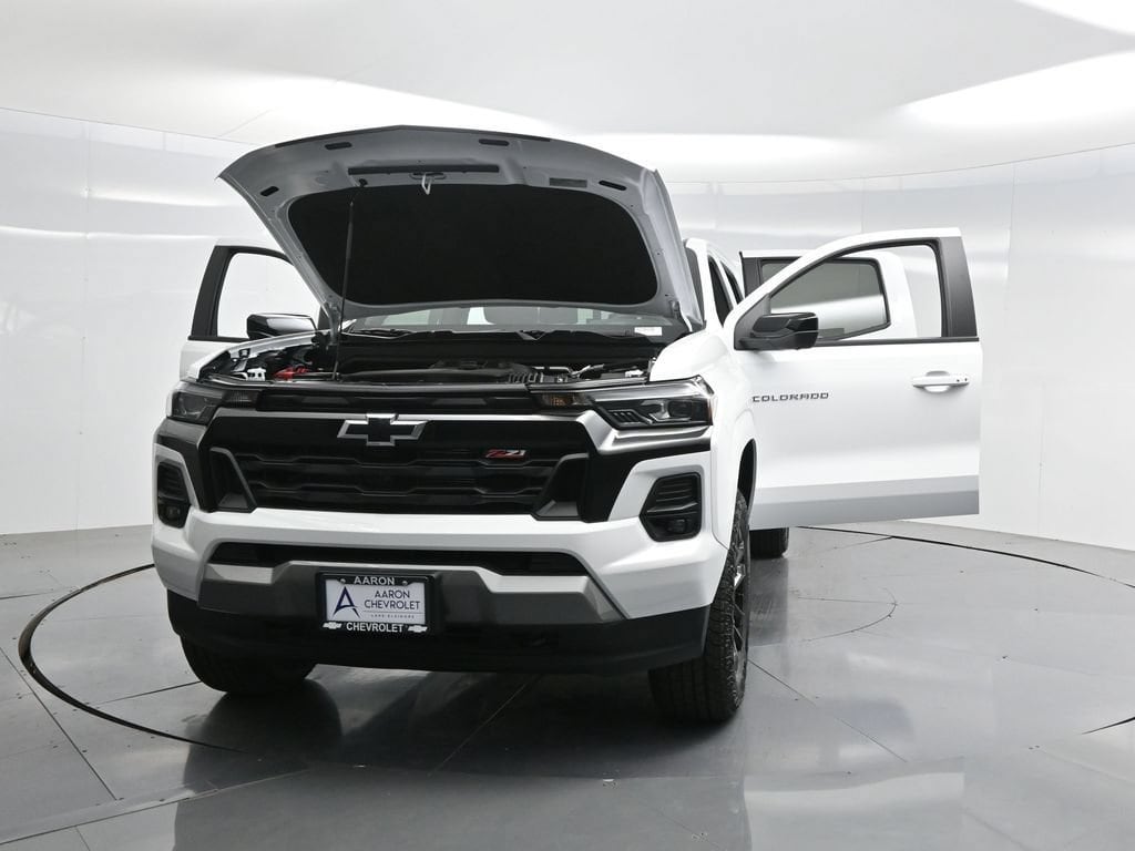 2025 Chevrolet Colorado Z71 - Photo 34