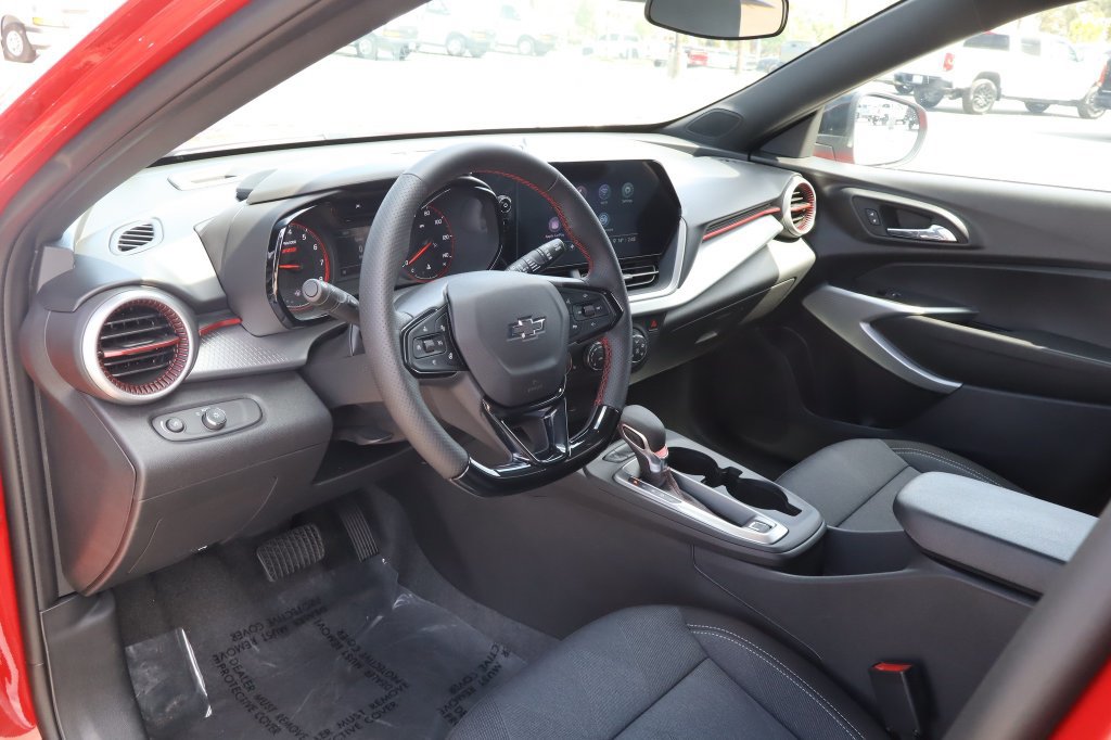 2026 Chevrolet Trax RS - Photo 16
