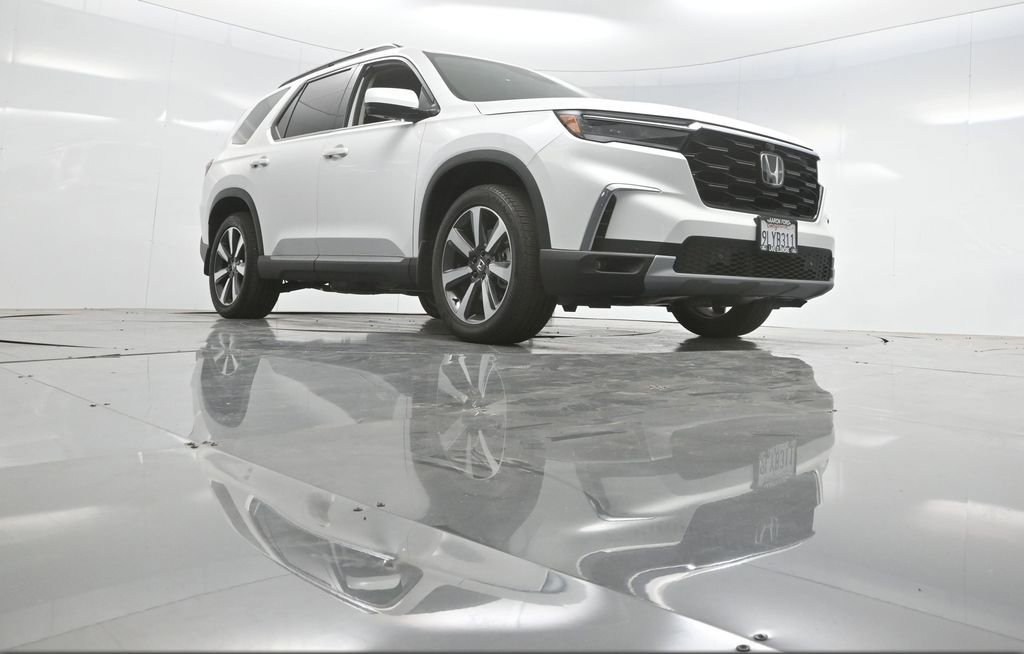2024 Honda Pilot Elite photo 2
