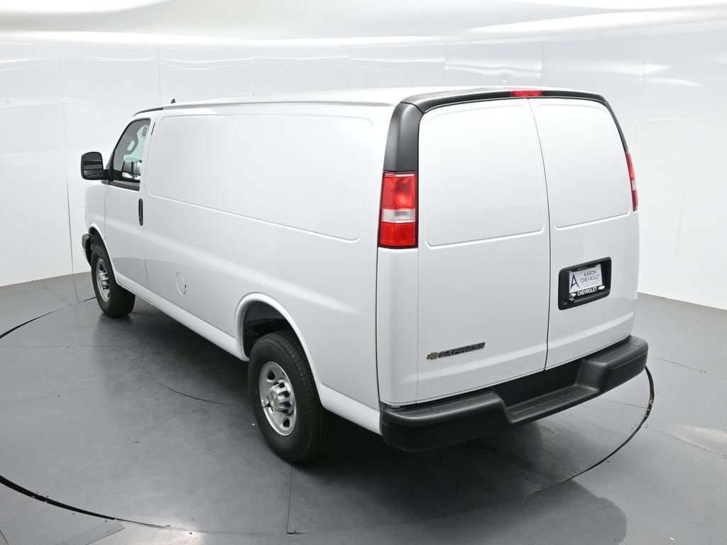 2026 Chevrolet Express Cargo Work Van - Photo 58