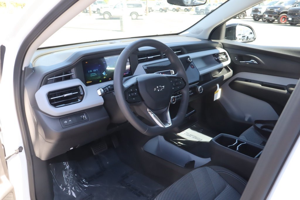 2027 Chevrolet Bolt LT - Photo 16