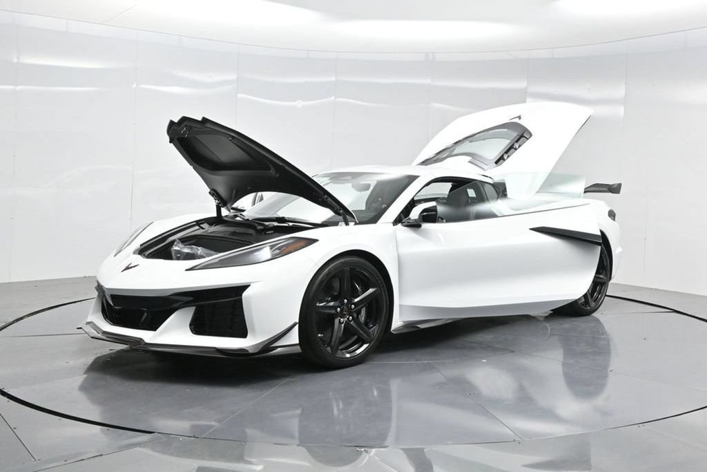 2025 Chevrolet Corvette 3LZ - Photo 32