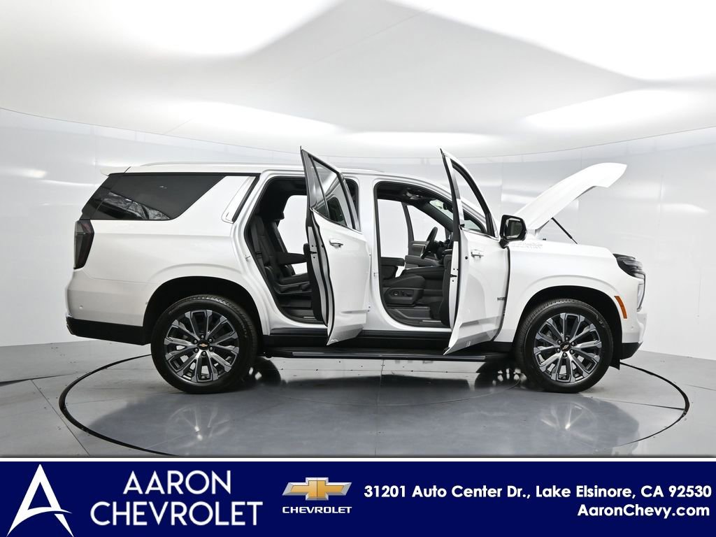 2025 Chevrolet Tahoe High Country photo 3