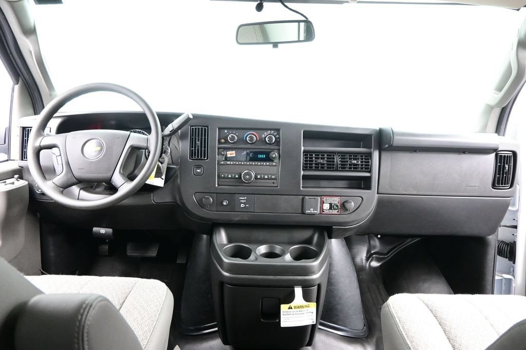 2026 Chevrolet Express Cargo Work Van - Photo 14