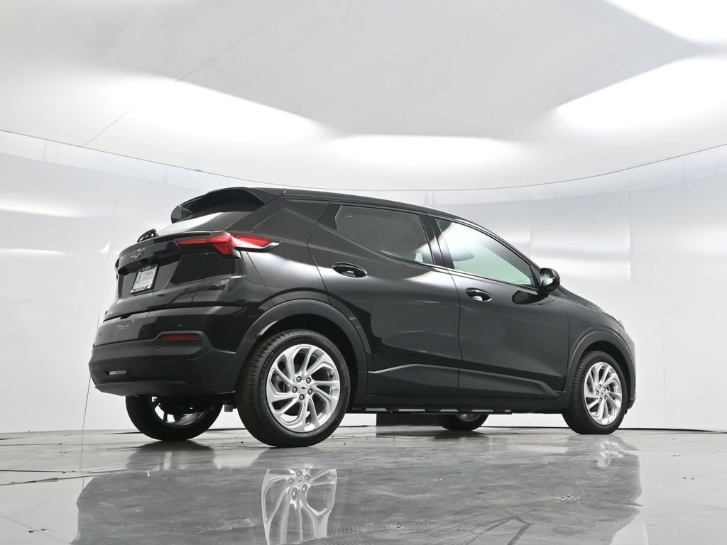 2027 Chevrolet Bolt LT - Photo 68