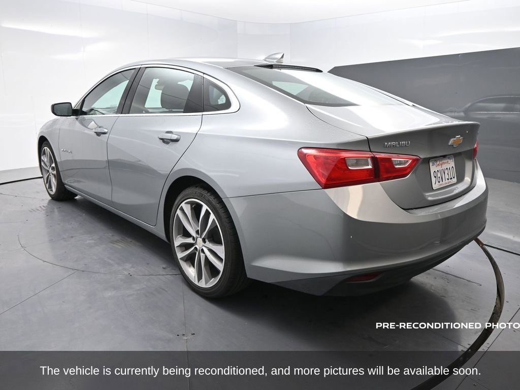 2023 Chevrolet Malibu 1LT photo 2
