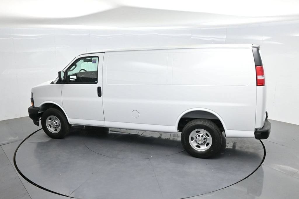 2026 Chevrolet Express Cargo Work Van - Photo 61