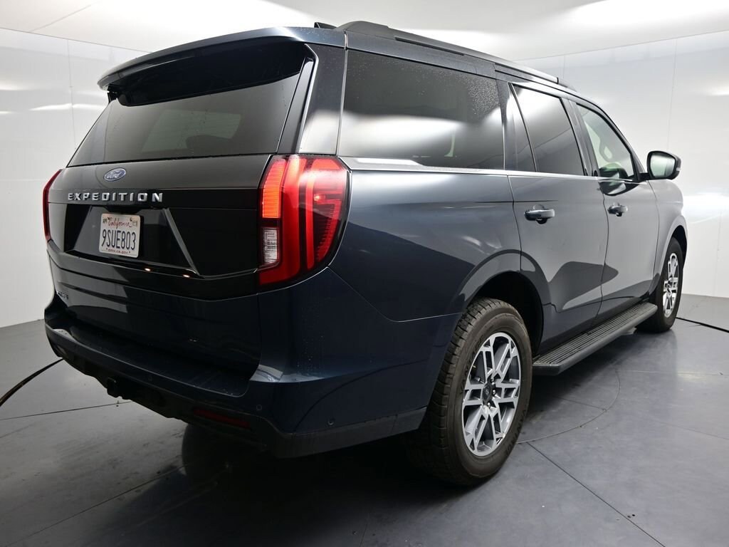 Used 2025 Ford Expedition Active SUV