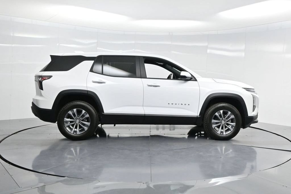 2026 Chevrolet Equinox LT - Photo 30