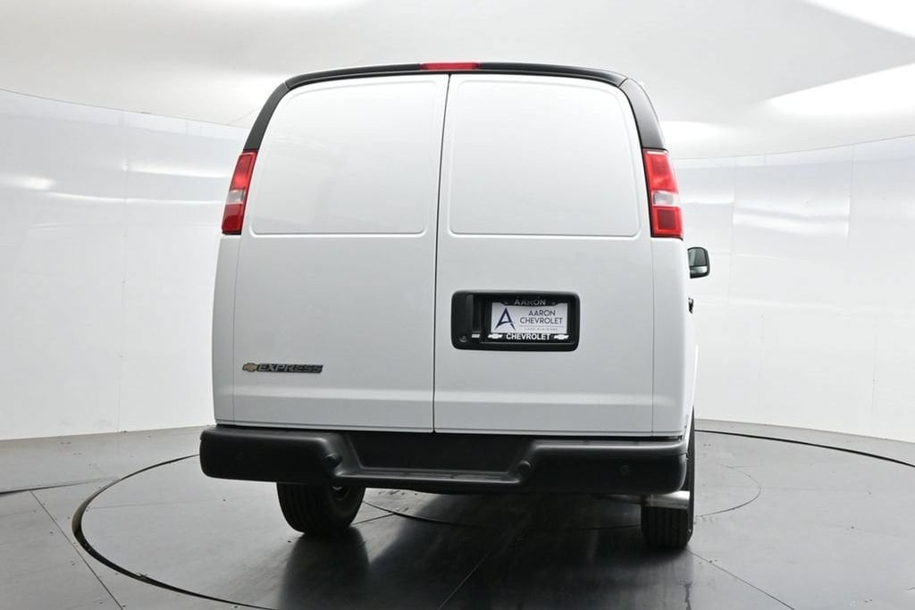 2026 Chevrolet Express Cargo Work Van - Photo 8