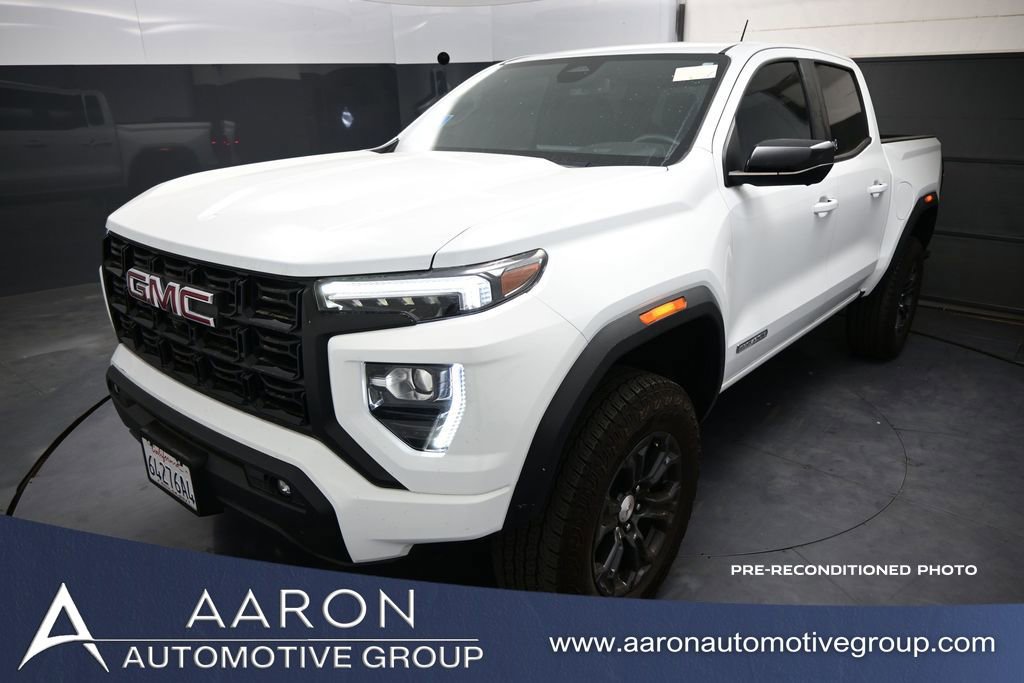 2024 GMC Canyon 2WD Elevation Crew Cab Short Box's photo
