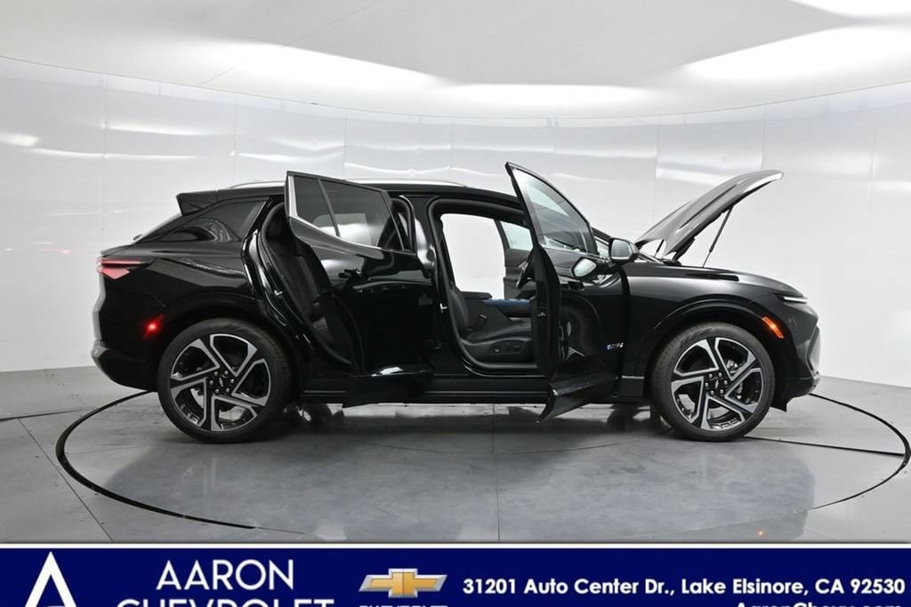 2026 Chevrolet Equinox EV 2LT - Photo 3