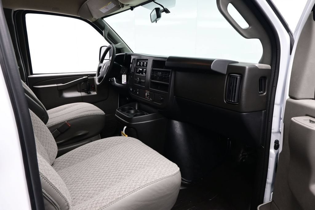 2026 Chevrolet Express Cargo Work Van - Photo 10