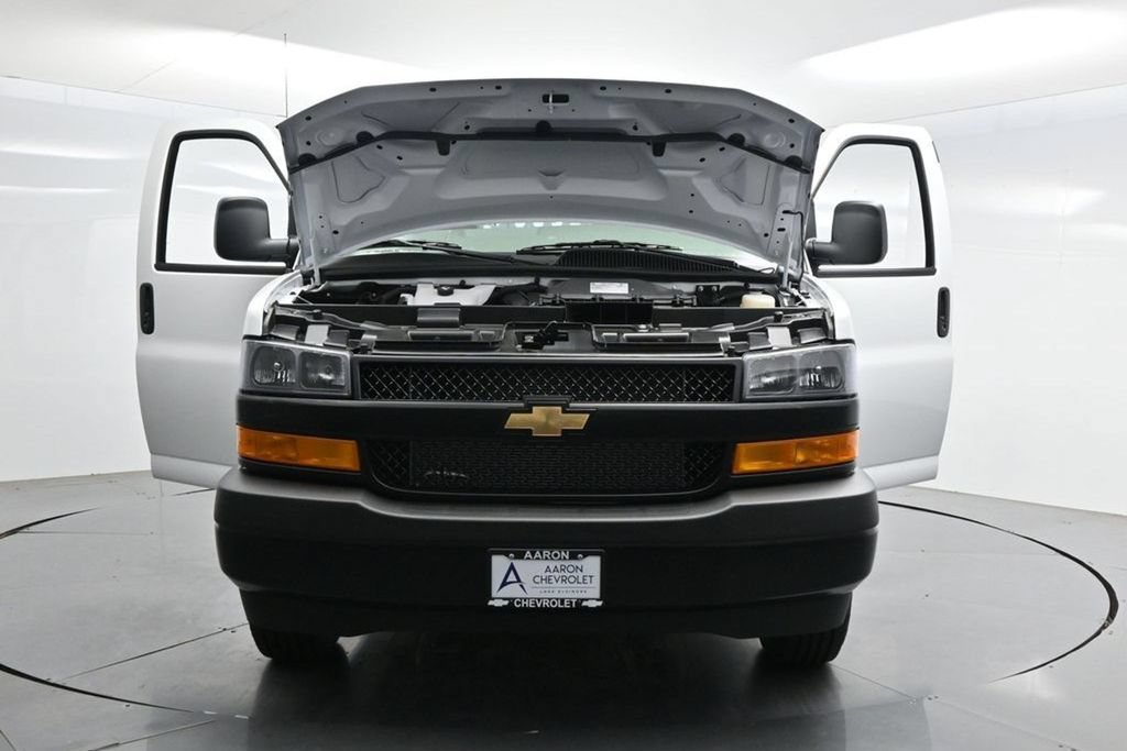 2026 Chevrolet Express Cargo Work Van - Photo 43