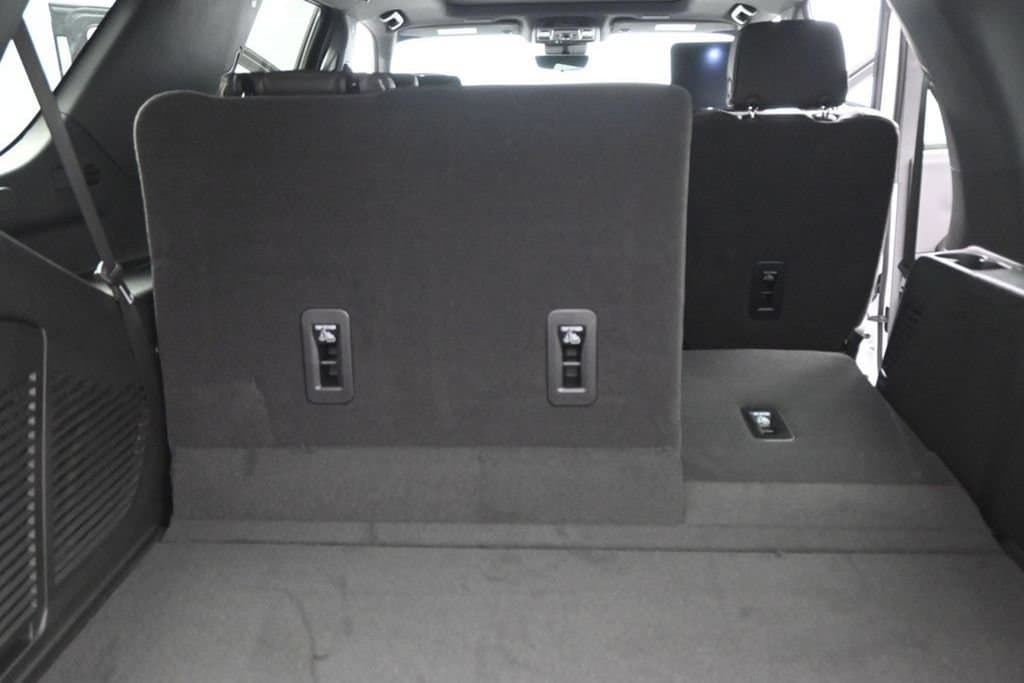 2025 Chevrolet Tahoe Premier - Photo 24