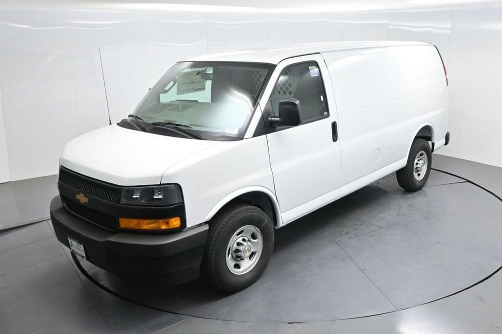2026 Chevrolet Express Cargo Work Van - Photo 48