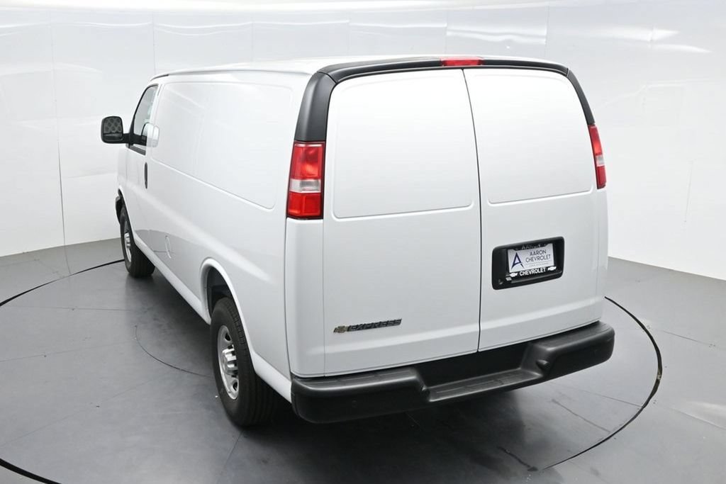 2026 Chevrolet Express Cargo Work Van - Photo 54