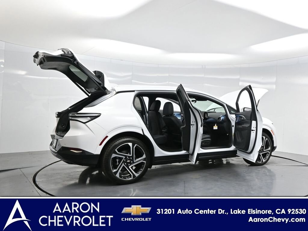 New 2026 Chevrolet Equinox EV LT SUV