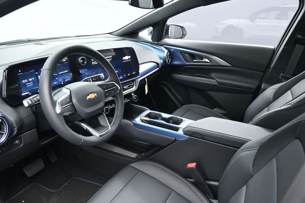 2026 Chevrolet Equinox EV 2LT - Photo 13