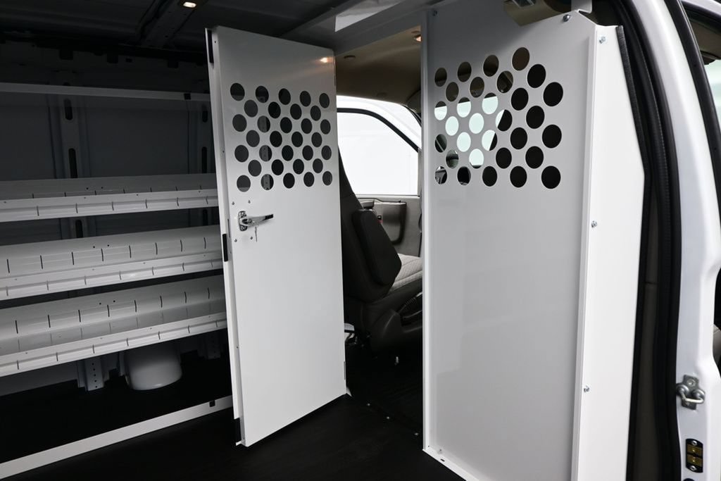 2026 Chevrolet Express Cargo Work Van - Photo 32