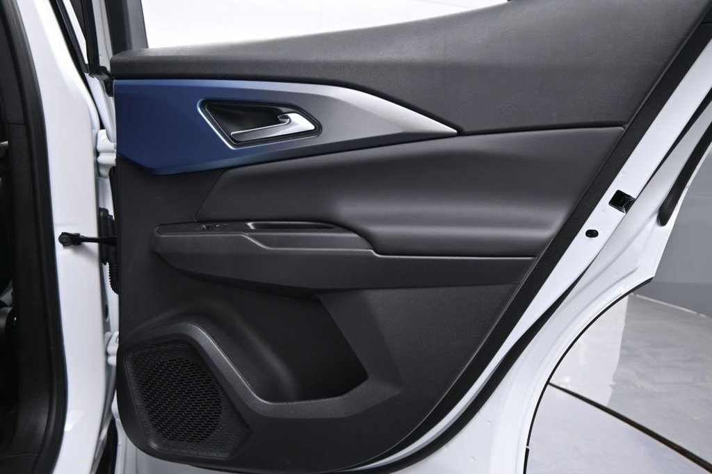 2026 Chevrolet Equinox EV 2LT - Photo 39