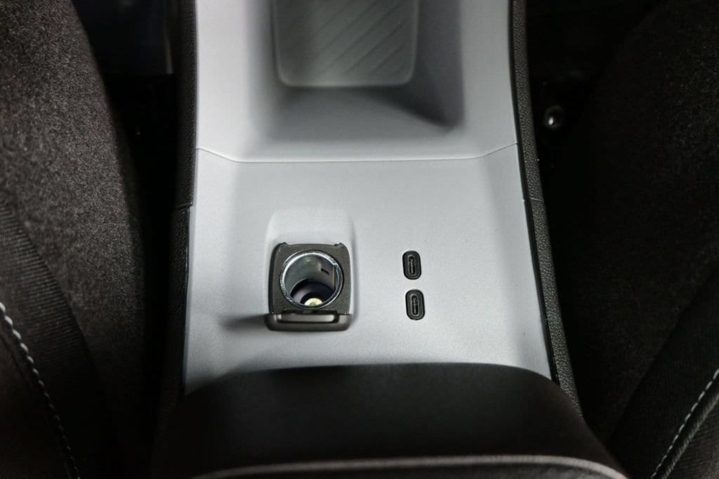 2027 Chevrolet Bolt LT - Photo 31