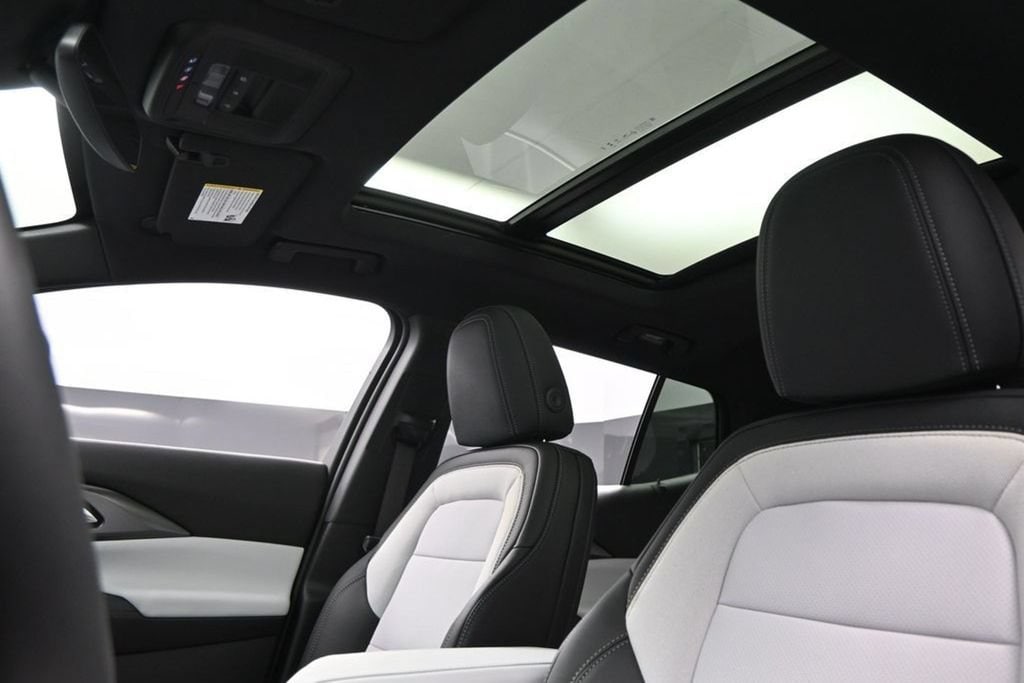 2026 Chevrolet Equinox EV 2LT - Photo 48