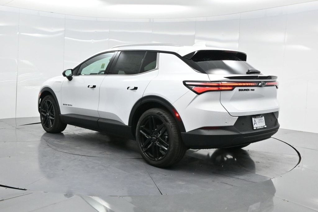 2026 Chevrolet Equinox EV 2LT - Photo 16